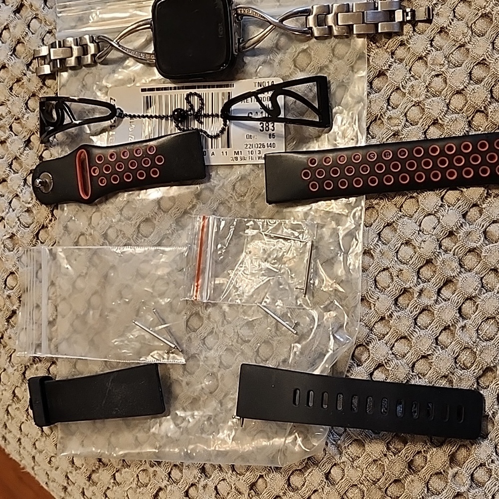Fitbit Versa 2 Smartwatch - Picture 3 of 5